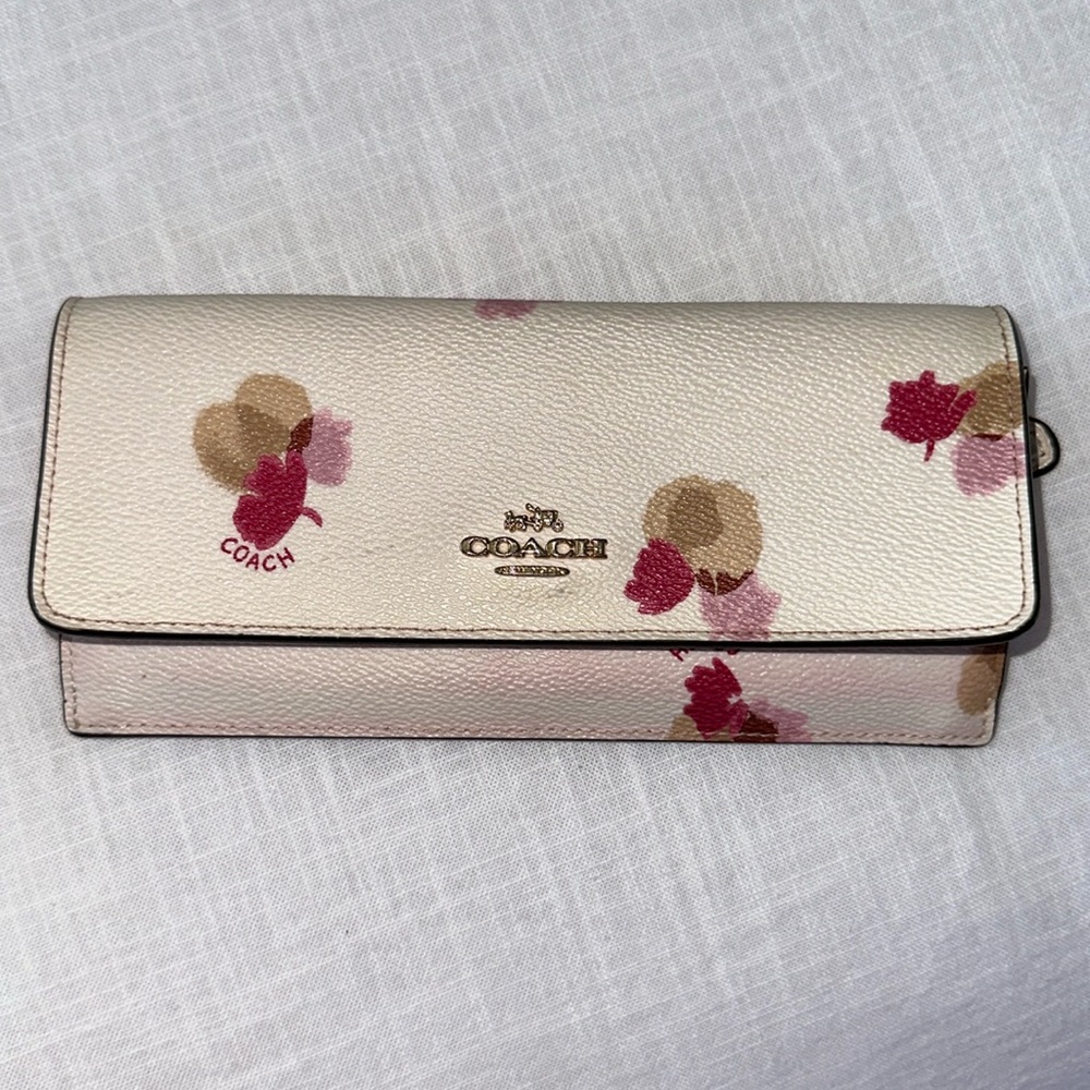 🌸🌷⚪️ Coach White Floral Snap Long Wallet